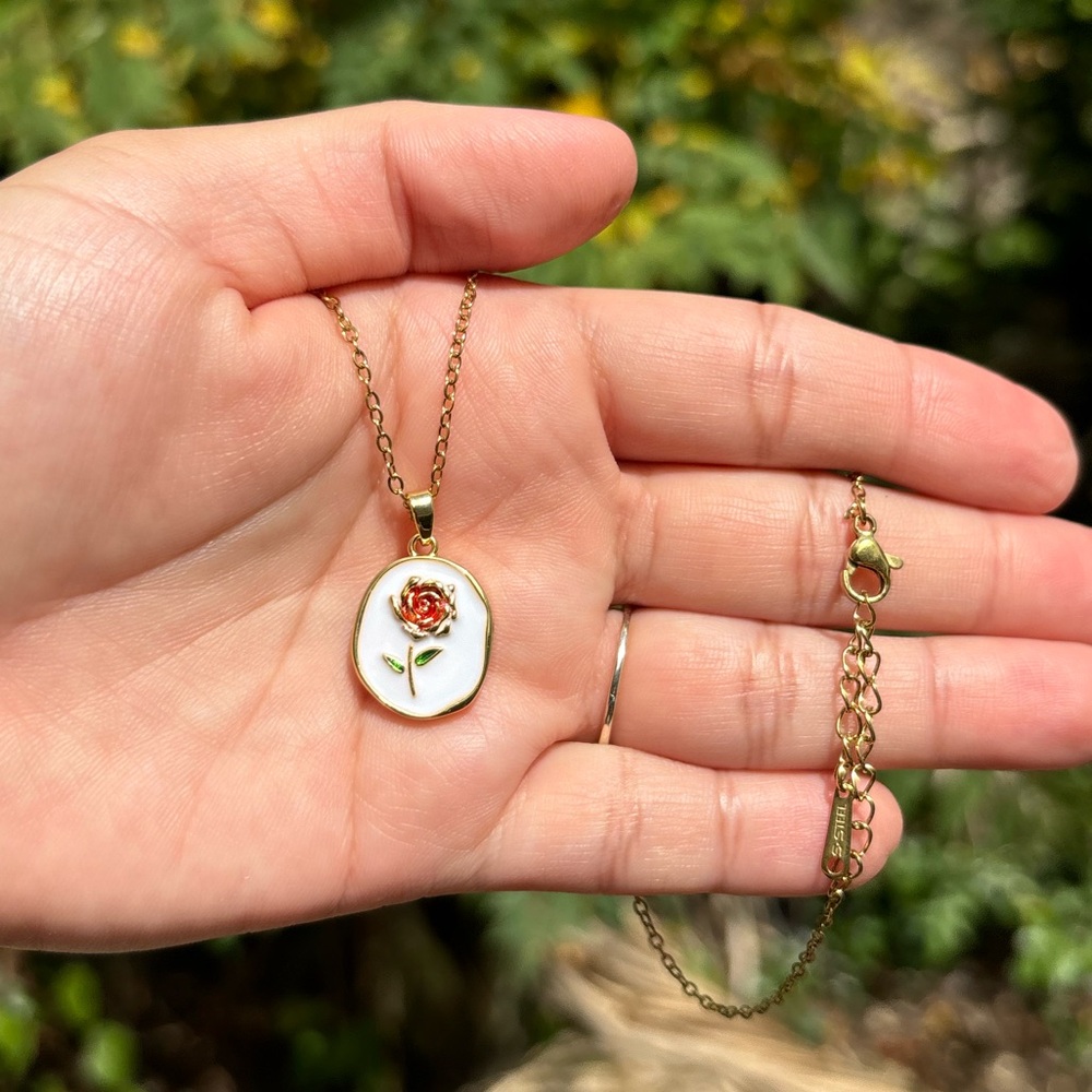 18K Gold Plated Stainless Steel Rose Pendant Necklace